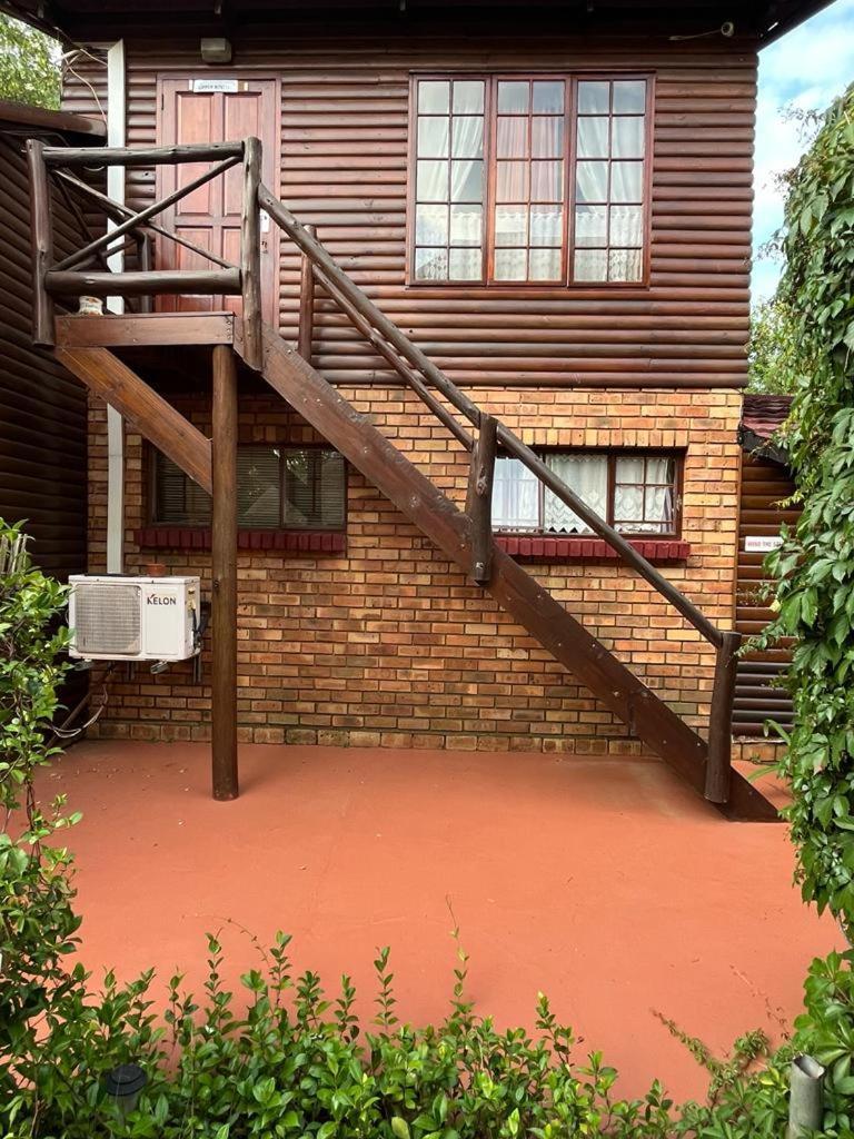 Fairhaven Guest House Klerksdorp Exterior photo